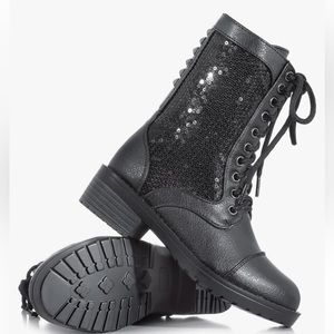 Dance hip hop combat boots by double platinum performance. Size 5.5